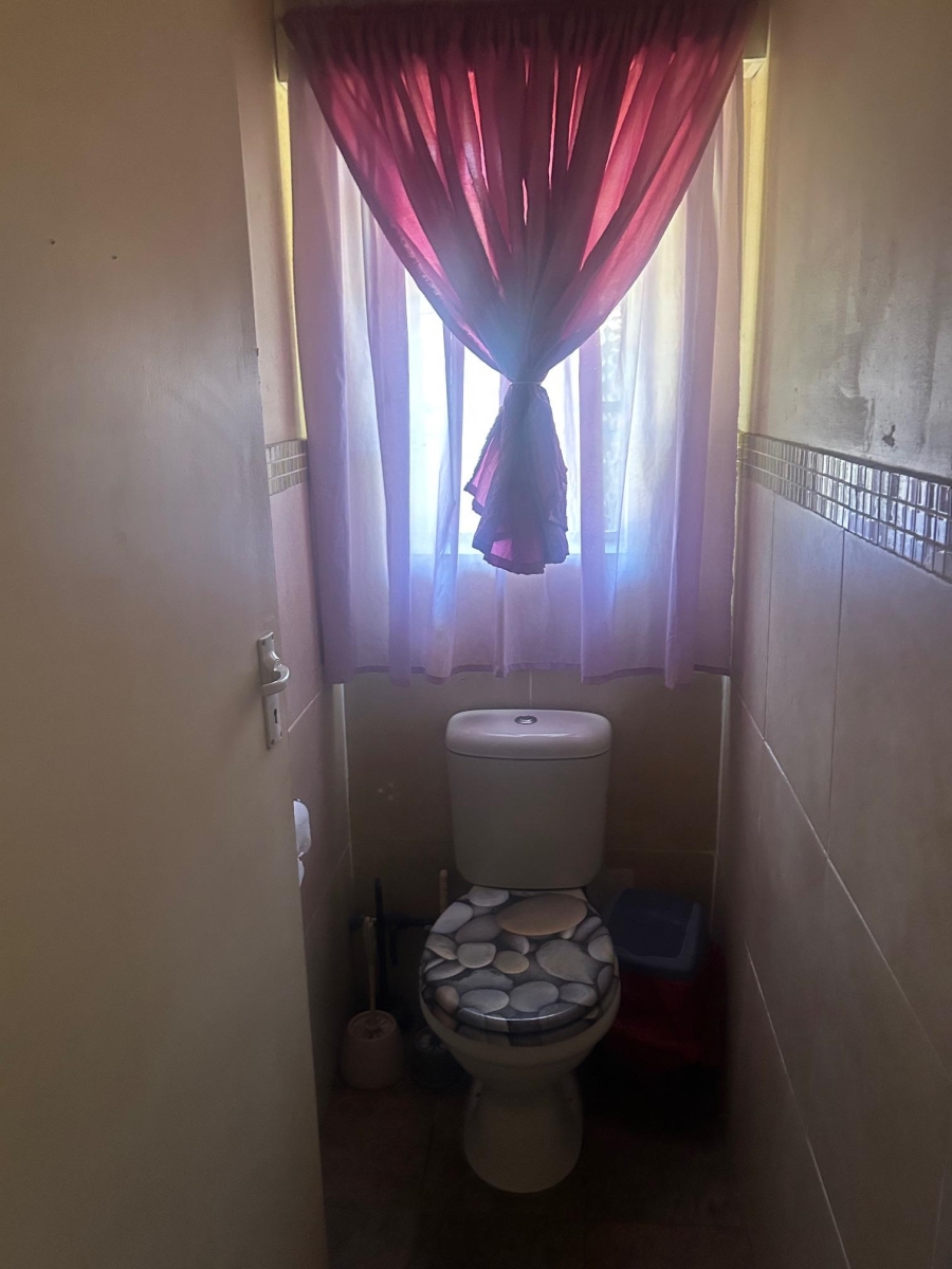 3 Bedroom Property for Sale in Vierfontein Free State